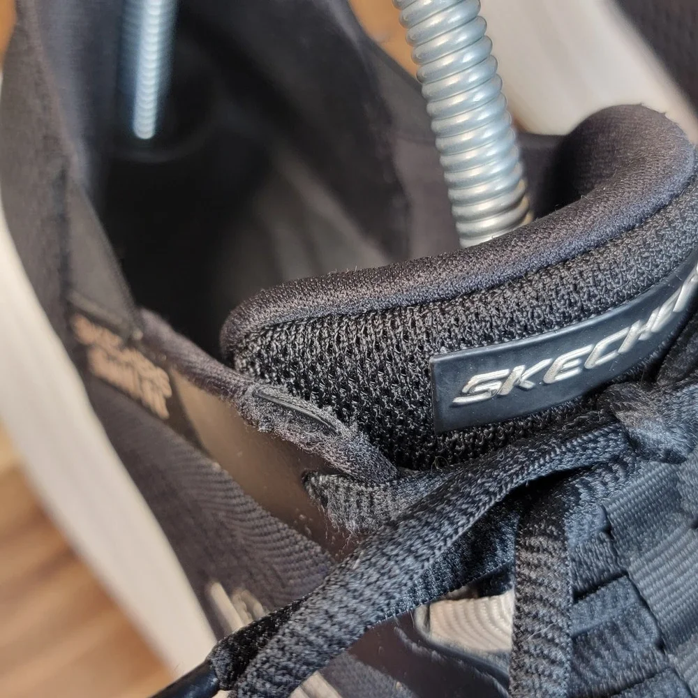 Skechers Swift Fit Walking Shoes Black Knit Comfort Sneakers‎ Athletic Women's 7